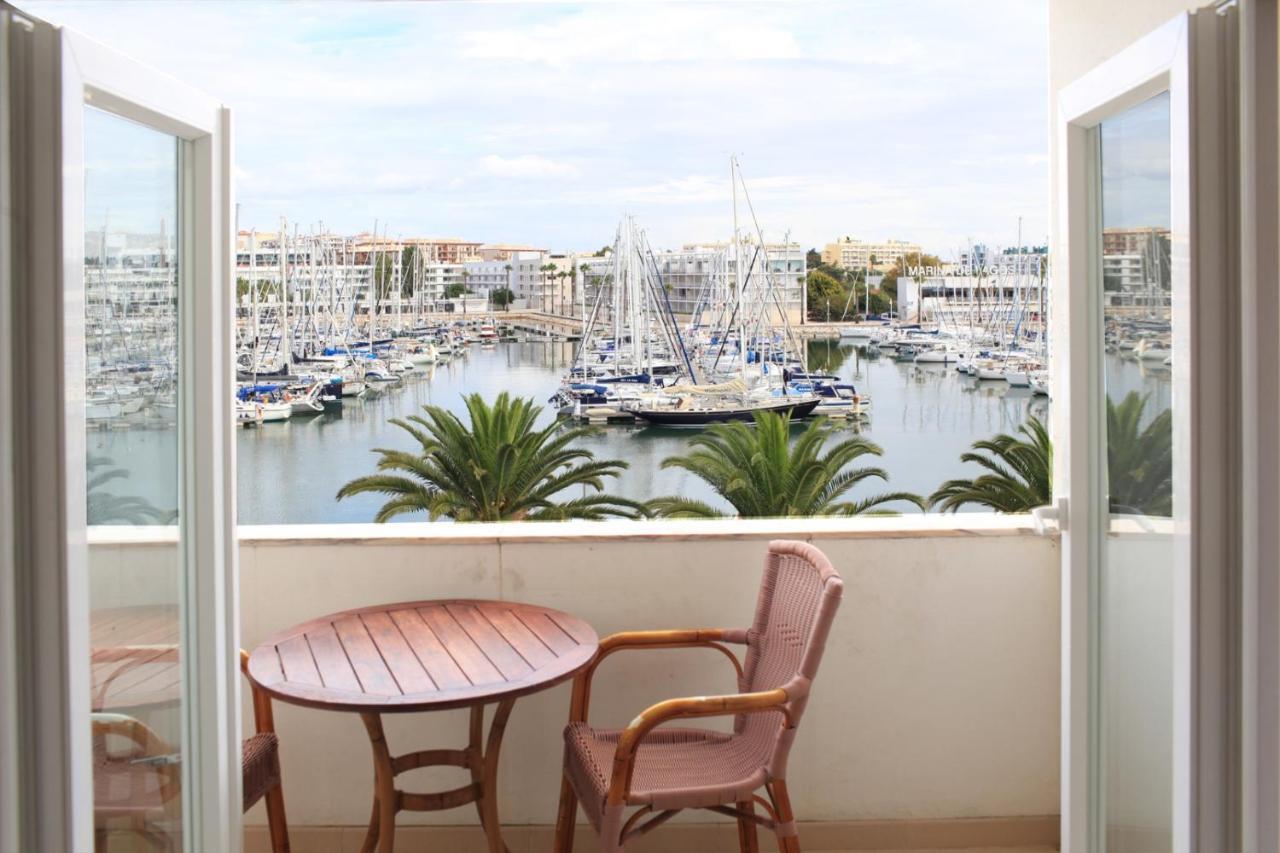 Lagos Main Avenue Studio With Marina View Balcony Exterior foto